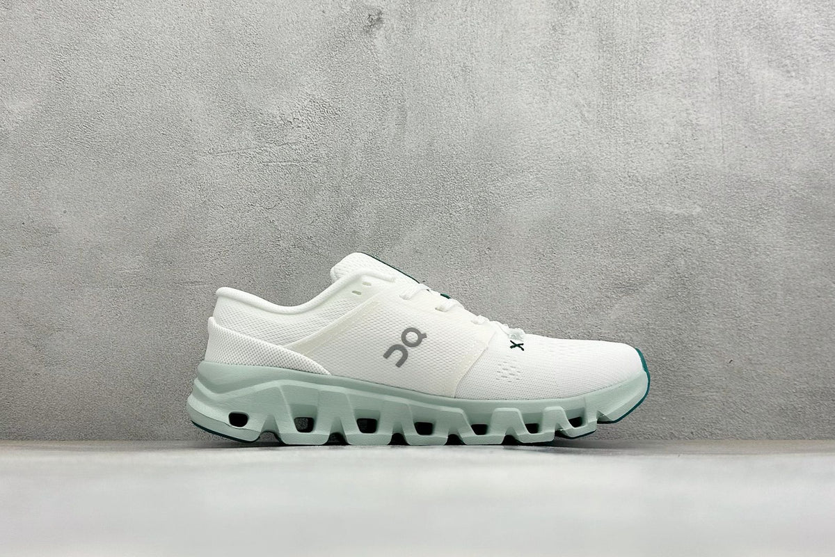 On Cloud X 5 White & Mint Sneakers