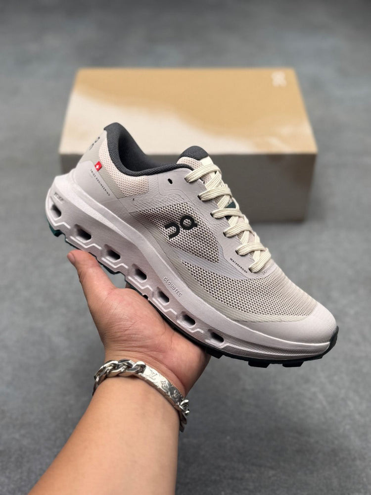 On Light Grey & Charcoal Sneakers oudVista 3 MiP