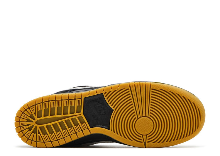 Nike Dunk Low Pro SB 'Black White Gum' (HF3704-003)