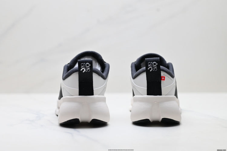 Oudsolo On Black & White Sneakers