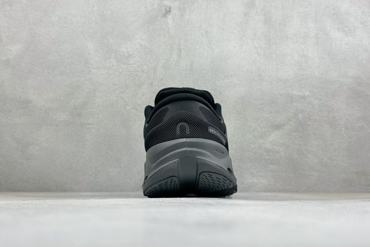 On Cloud X 5 Black & Charcoal Sneakers