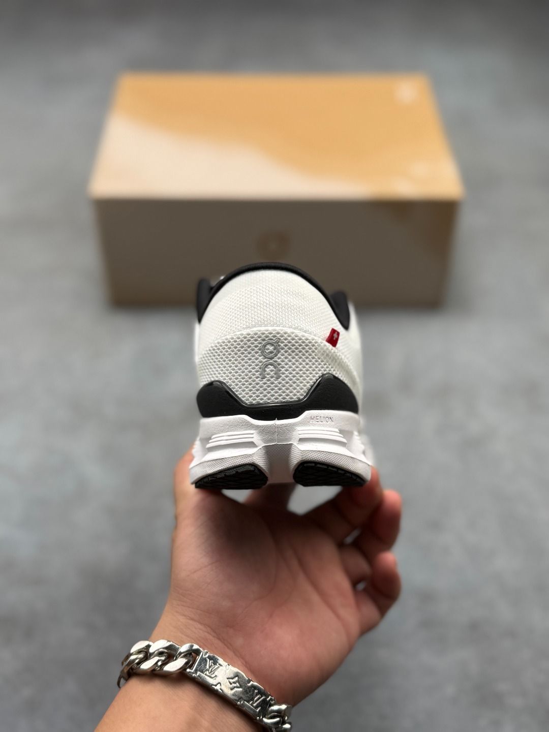 On Cloud X 4 White & Black Sneakers