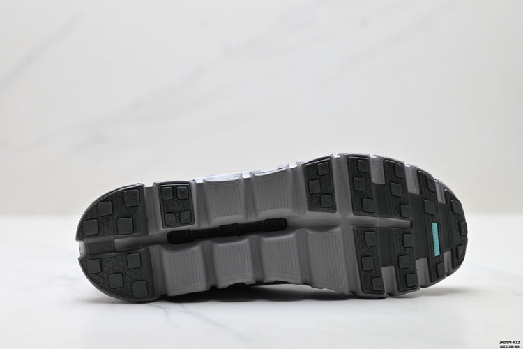 On Cloud 6 Geo Grey Sneakers
