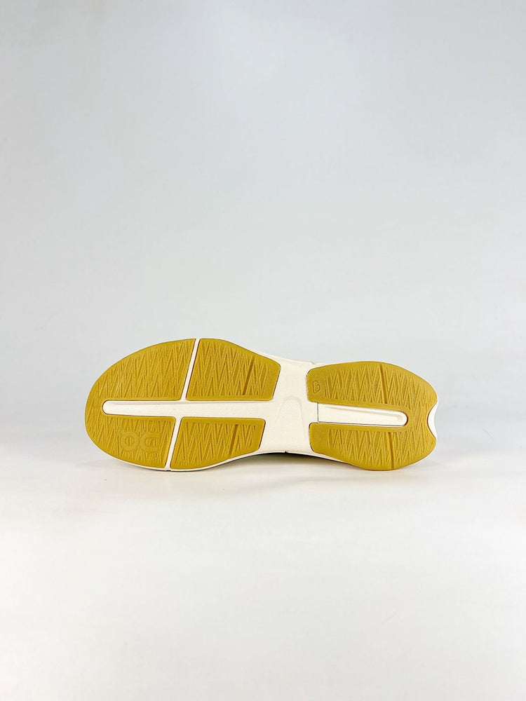 On Cloudnova Moon White & Green Sneakers
