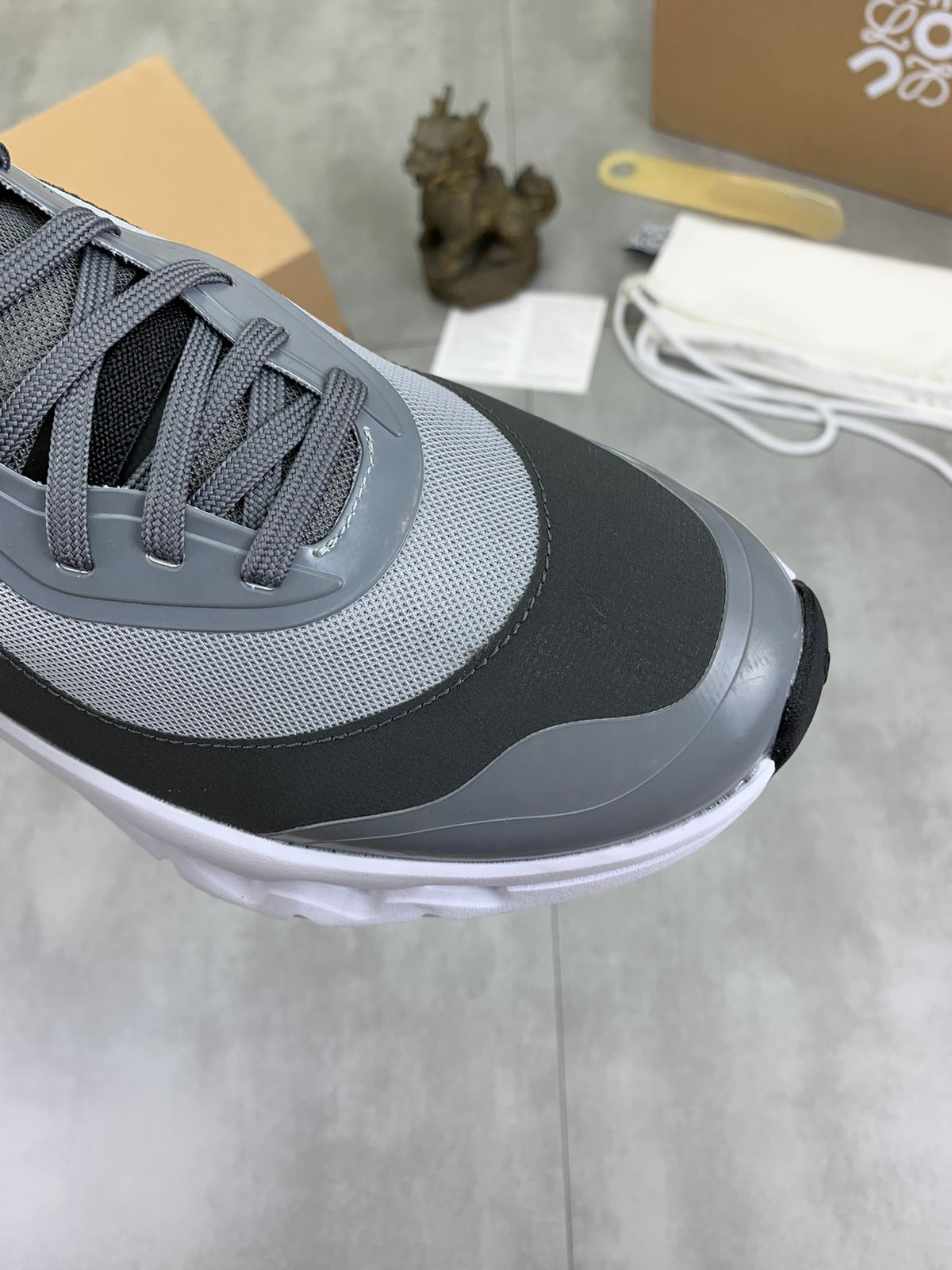 LOEWE x On Cloudtilt 2.0 Grey & Black Sneakers