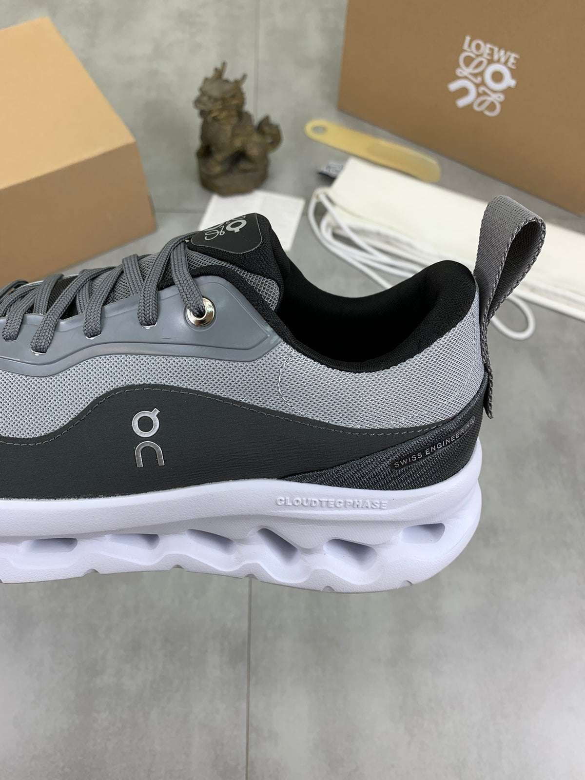 LOEWE x On Cloudtilt 2.0 Grey & Black Sneakers