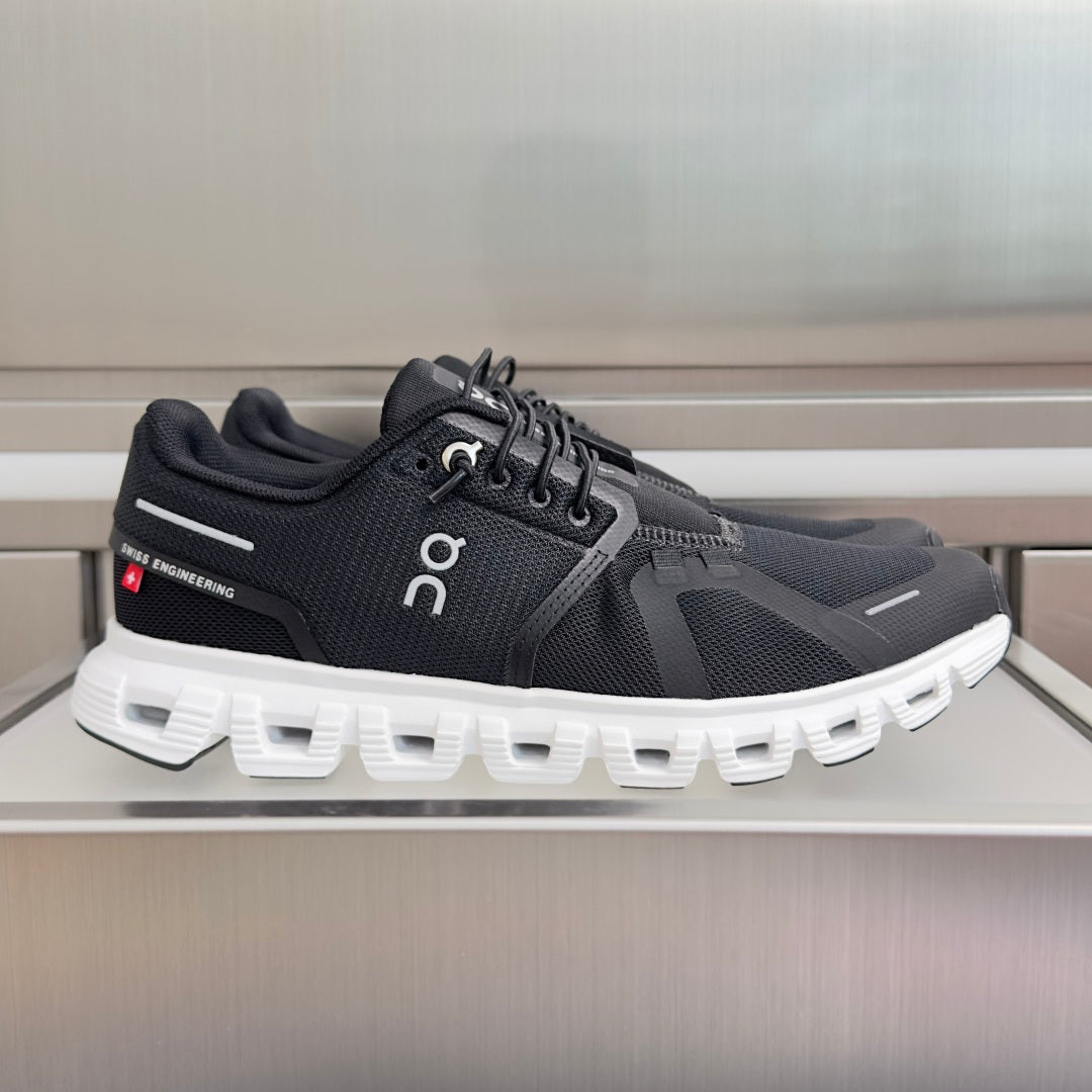 On Cloud 6 Black & White Sneakers