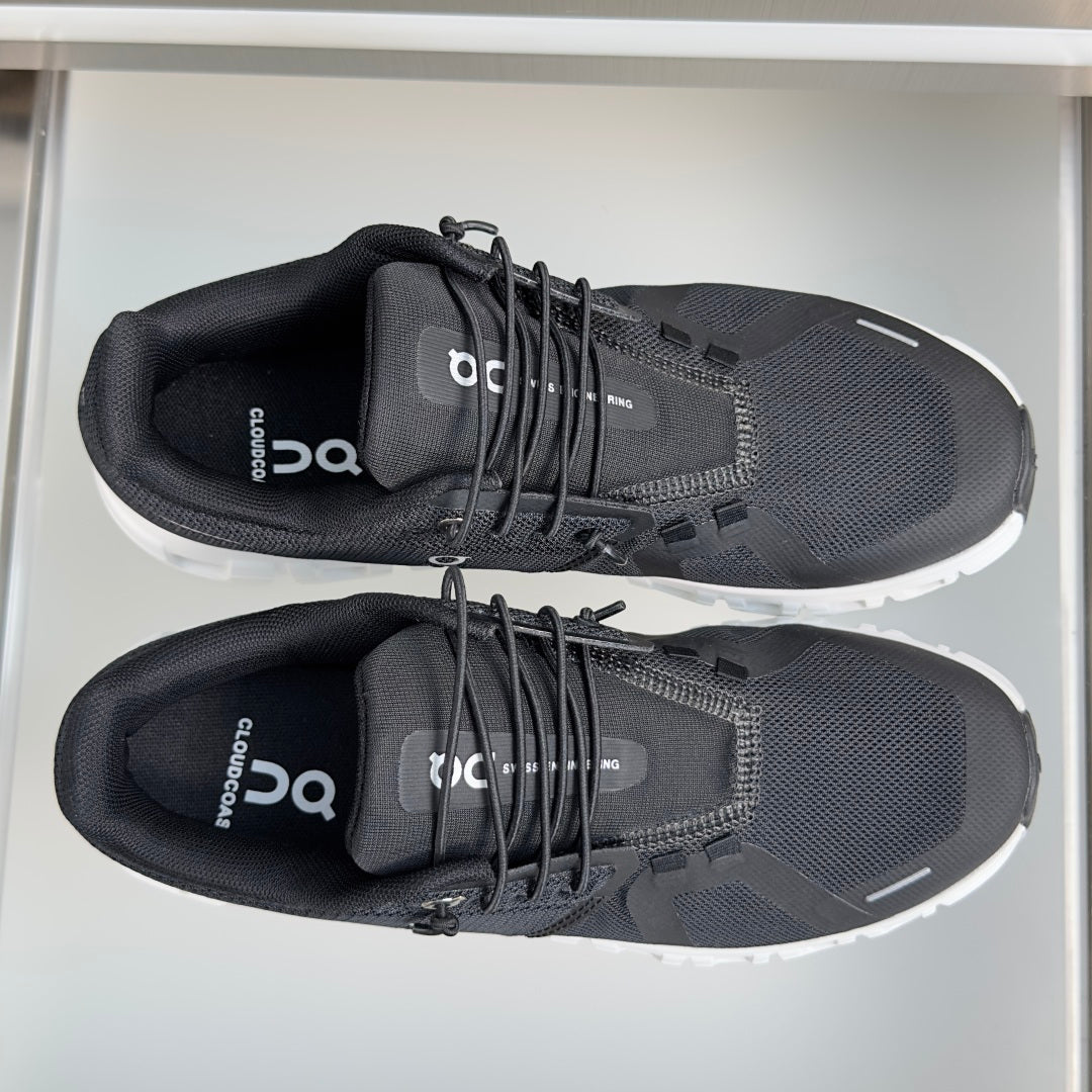 On Cloud 6 Black & White Sneakers