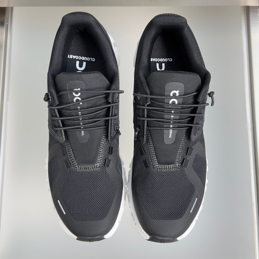 On Cloud 6 Black & White Sneakers