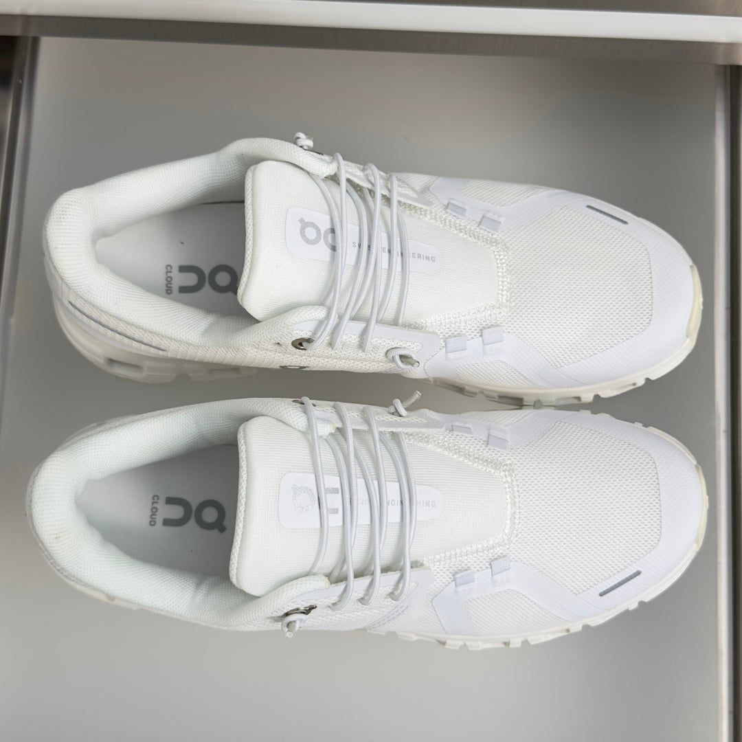 On Cloud 6 All-White Sneakers