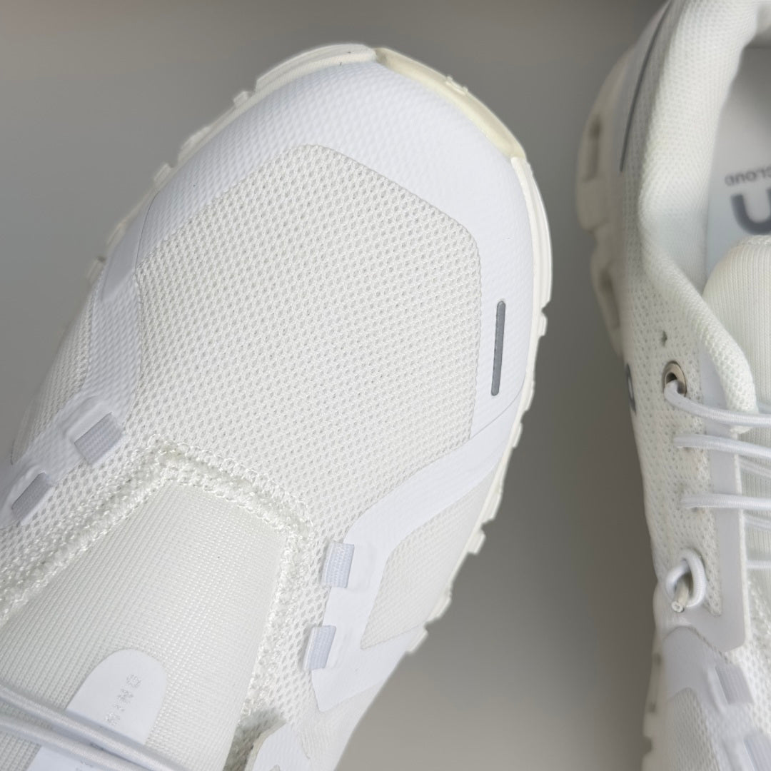 On Cloud 6 All-White Sneakers