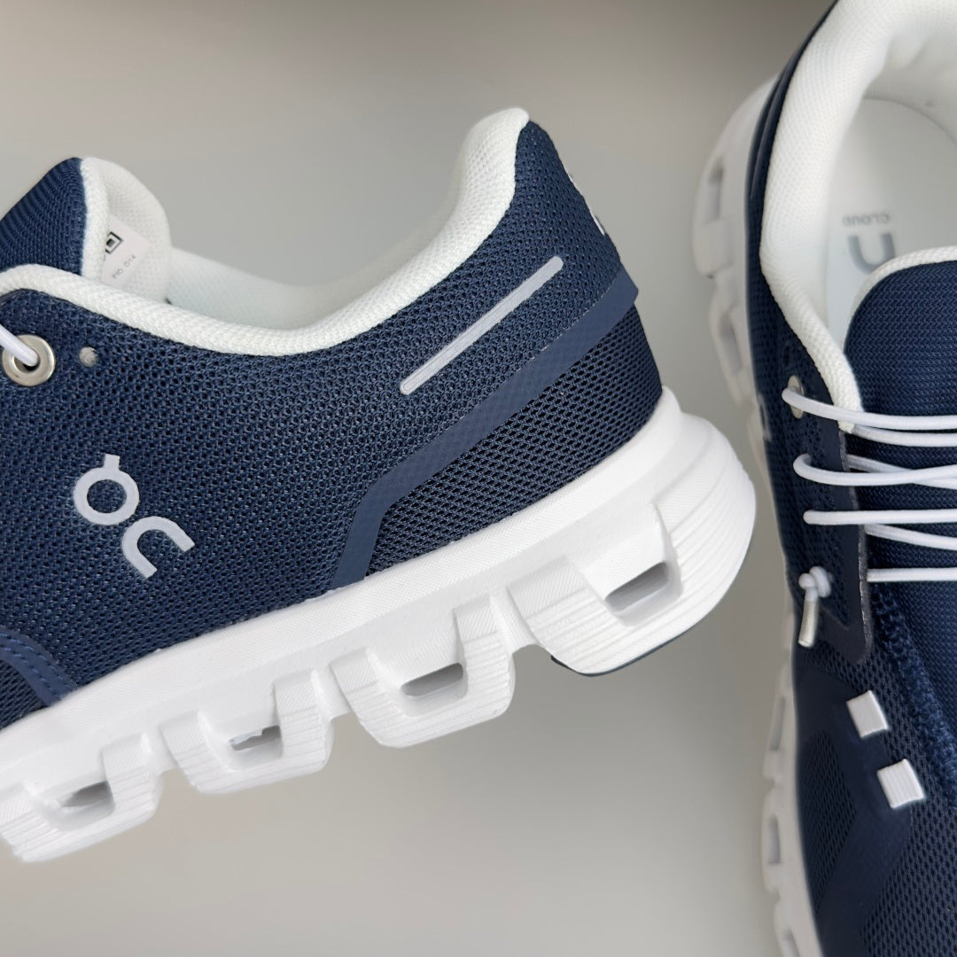 On Cloud 6 Navy & White Sneakers