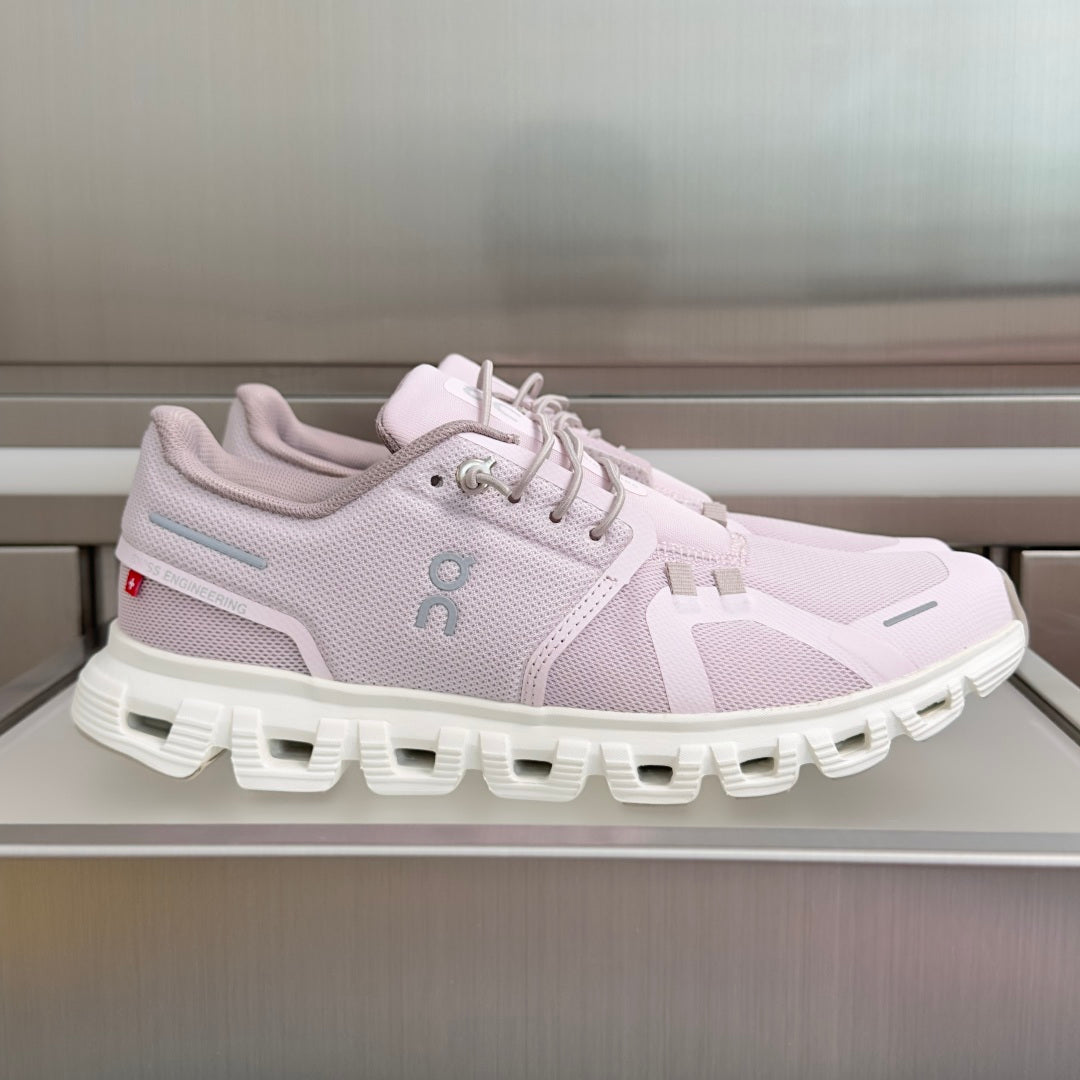 On Cloud 6 Light Lavender & White Sneakers