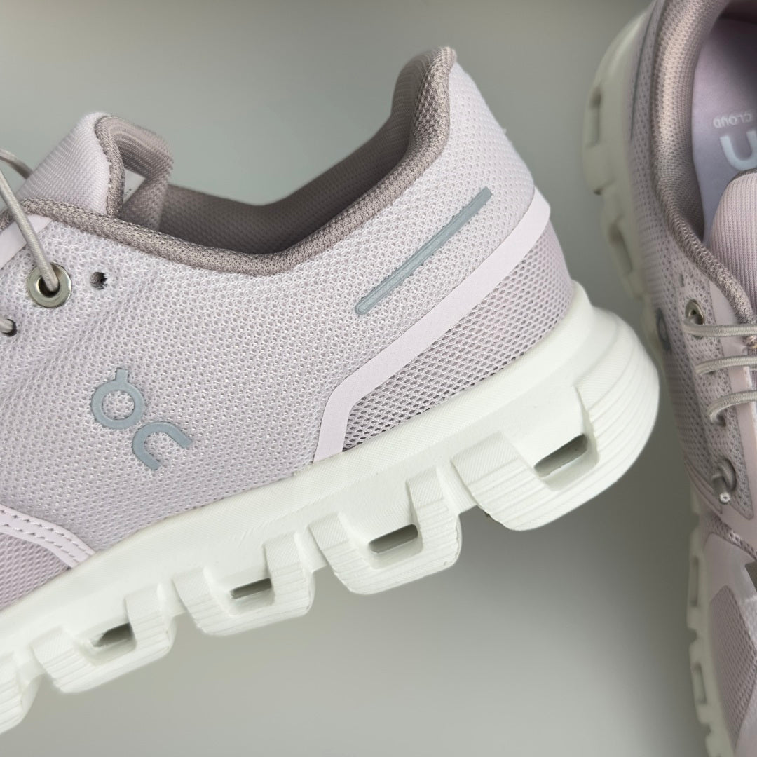 On Cloud 6 Light Lavender & White Sneakers
