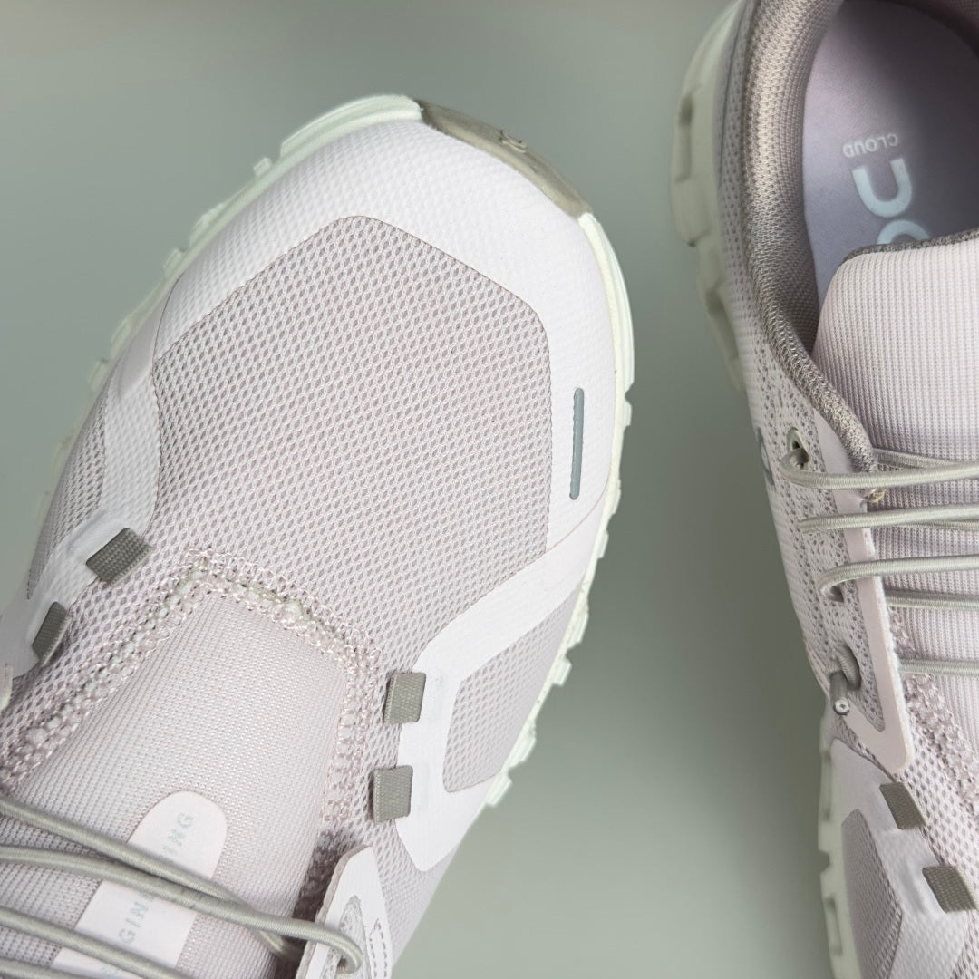 On Cloud 6 Light Lavender & White Sneakers