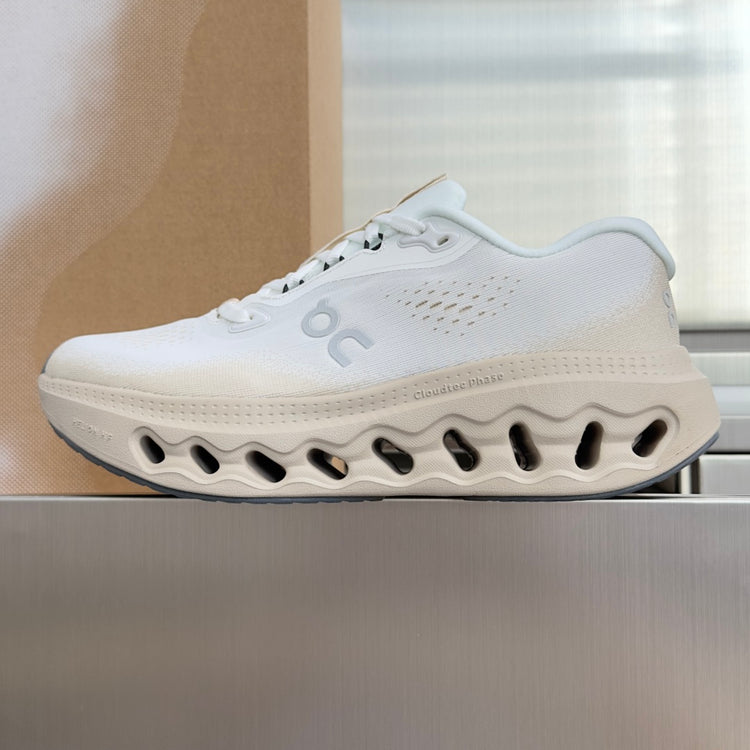 On Cloudvista 3 White & Cream Sneakers
