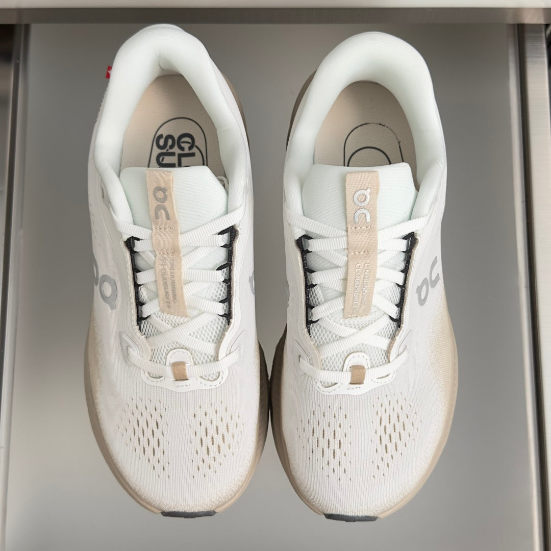 On Cloudvista 3 White & Cream Sneakers
