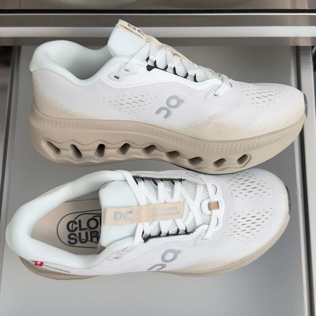 On Cloudvista 3 White & Cream Sneakers