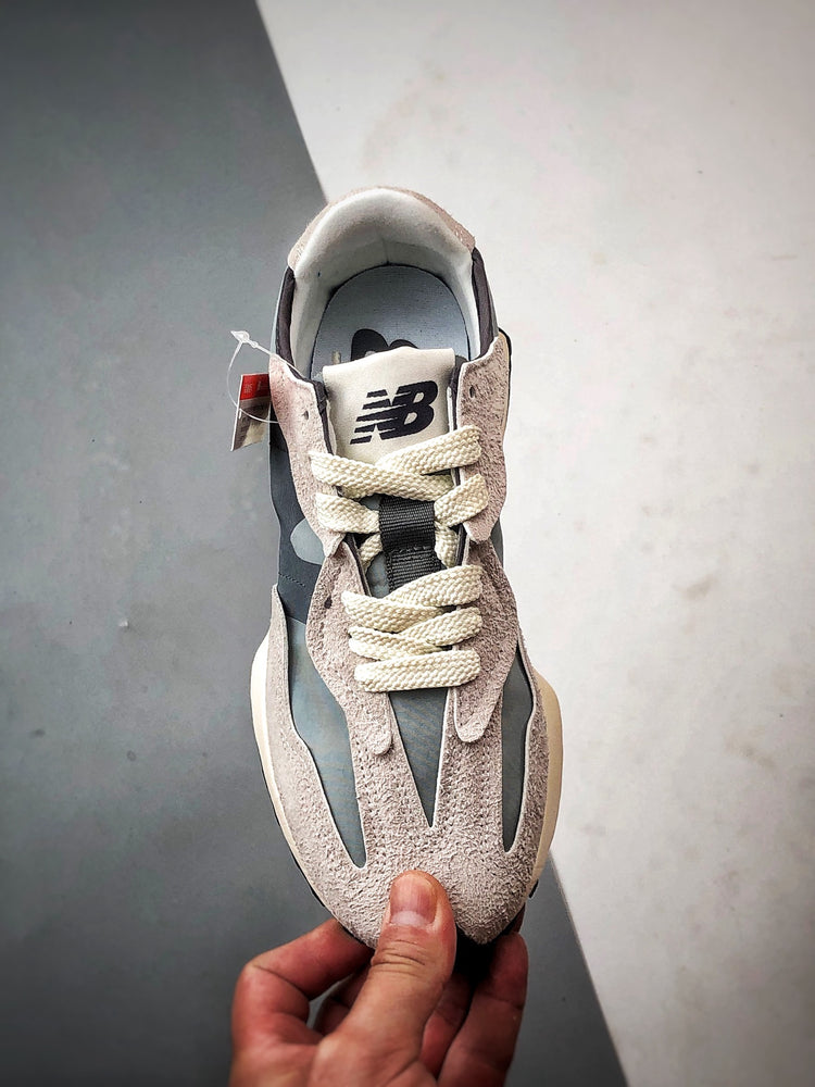 New Balance 327 Grey & Mauve Sneakers