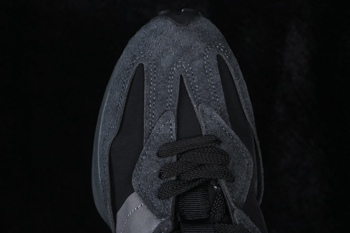 New Balance 327 Grey & Black Sneakers