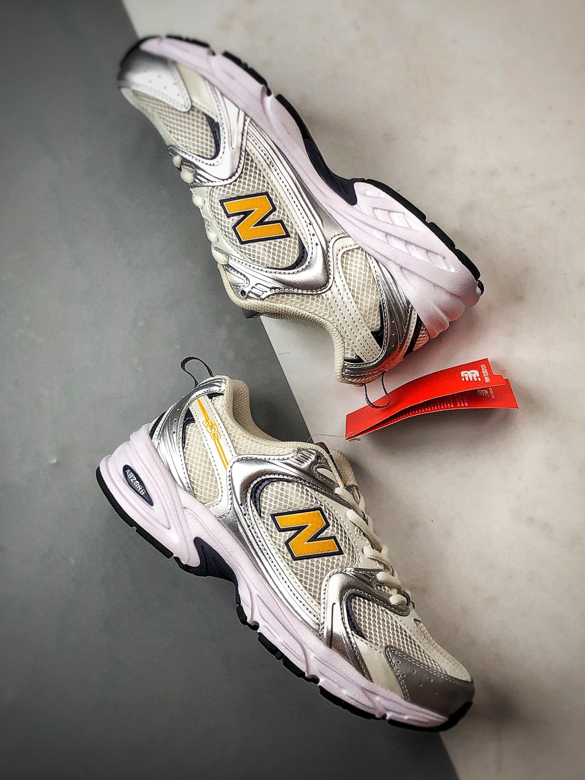 New Balance 530 White & Yellow Sneakers