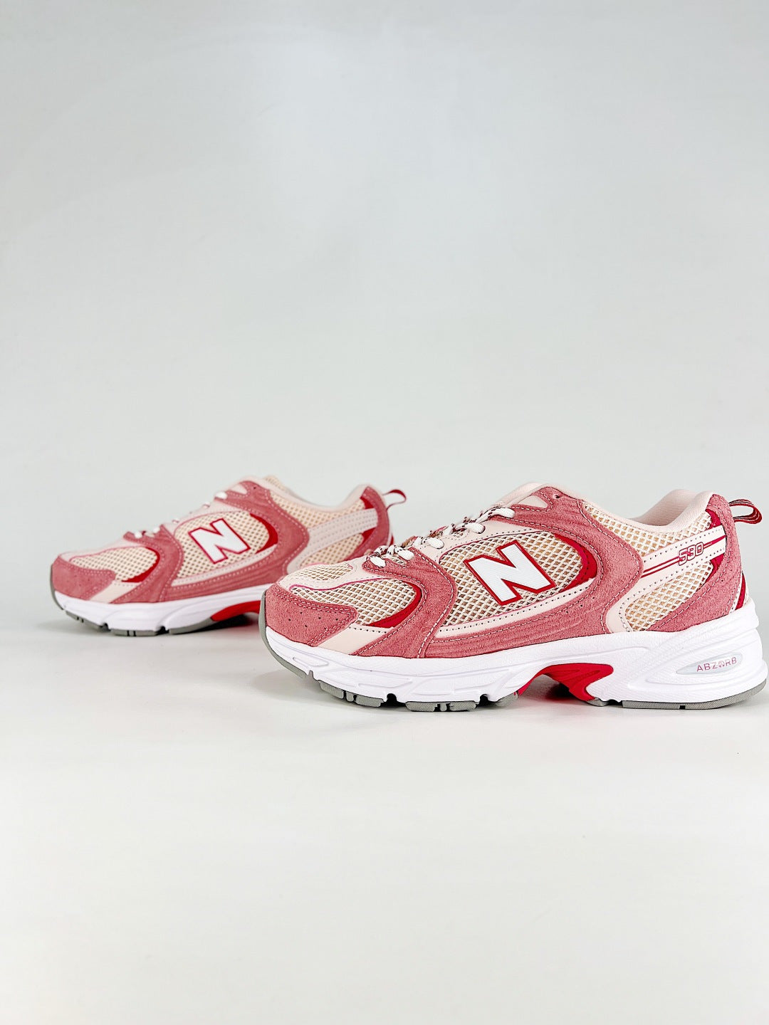 New Balance 530 Pink & White Sneakers