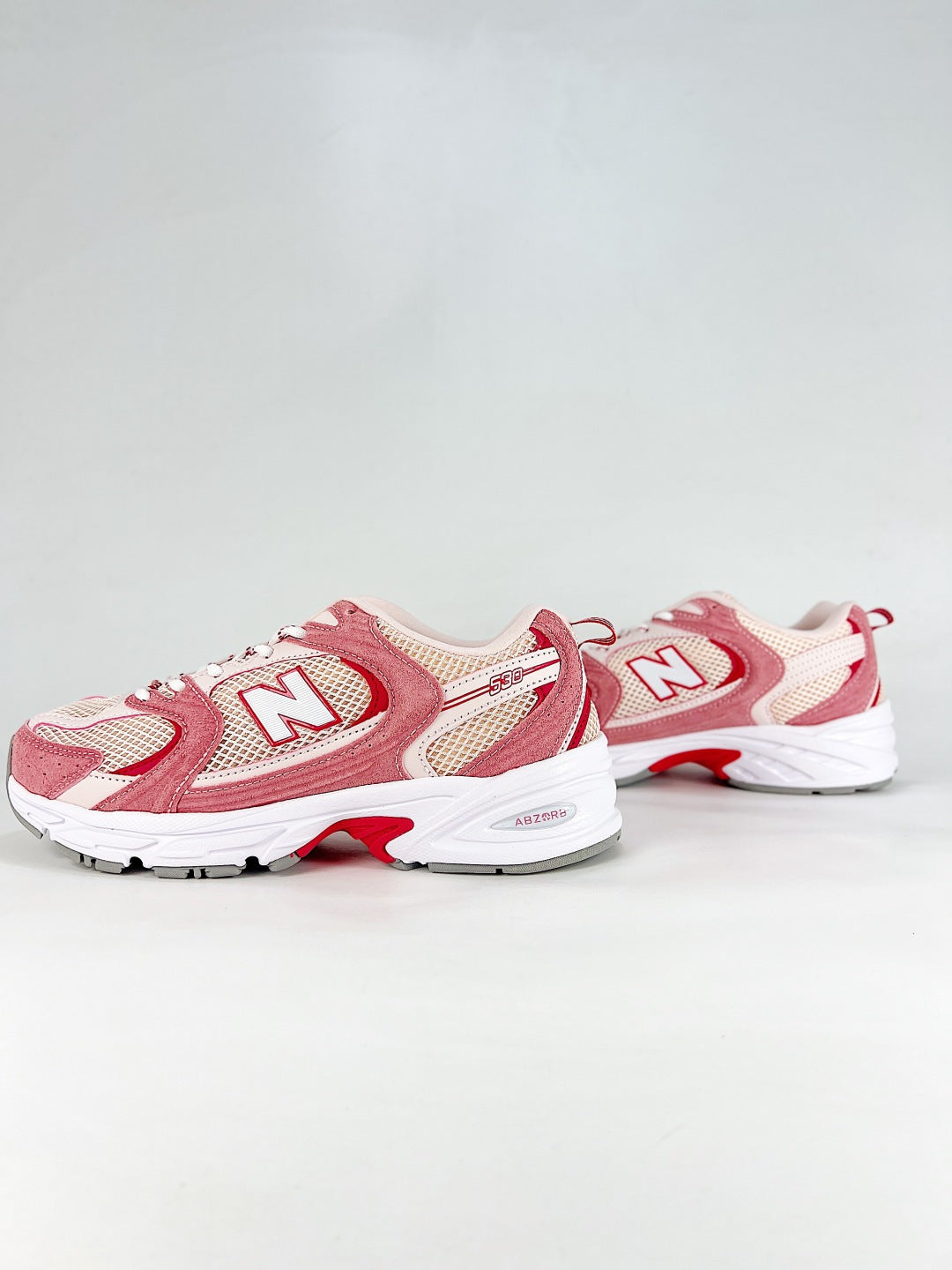 New Balance 530 Pink & White Sneakers
