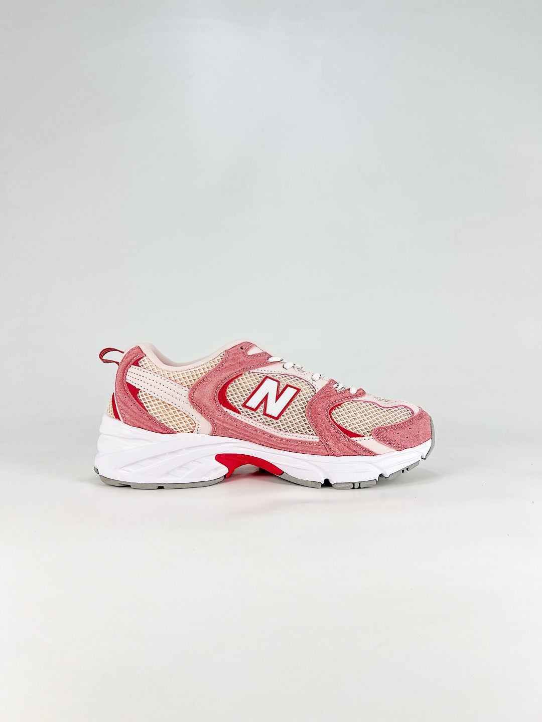 New Balance 530 Pink & White Sneakers