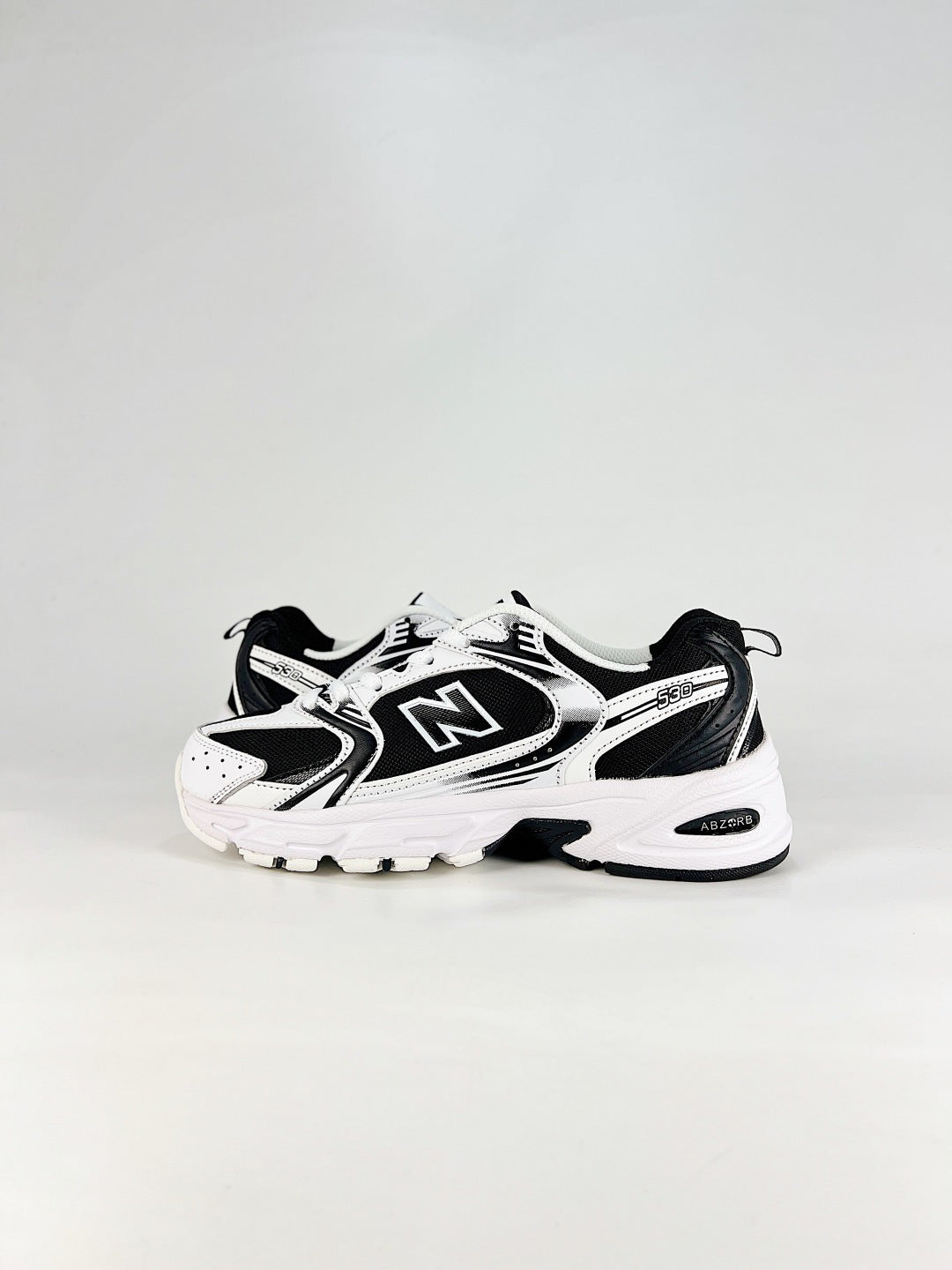 New Balance 530 White & Black Sneakers