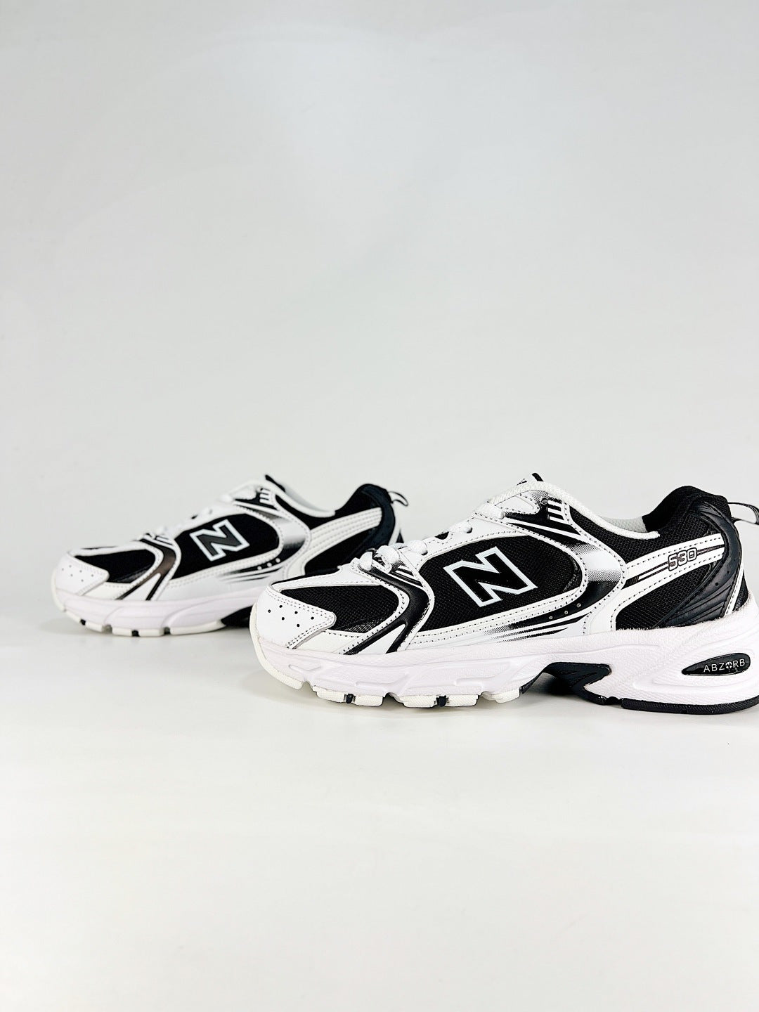 New Balance 530 White & Black Sneakers