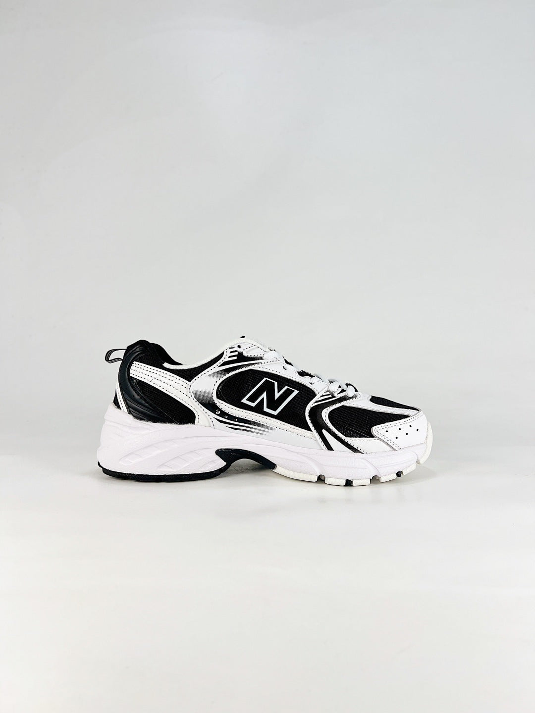 New Balance 530 White & Black Sneakers