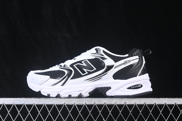 New Balance 530 Black & White Sneakers