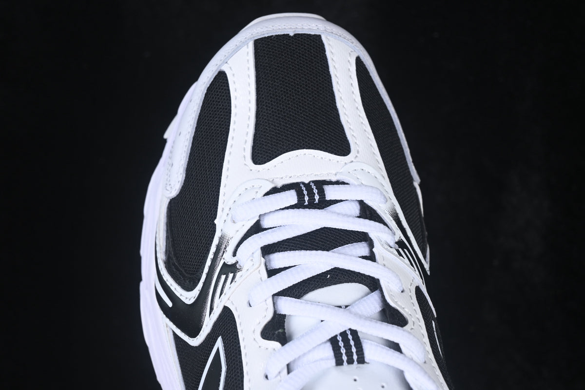 New Balance 530 Black & White Sneakers