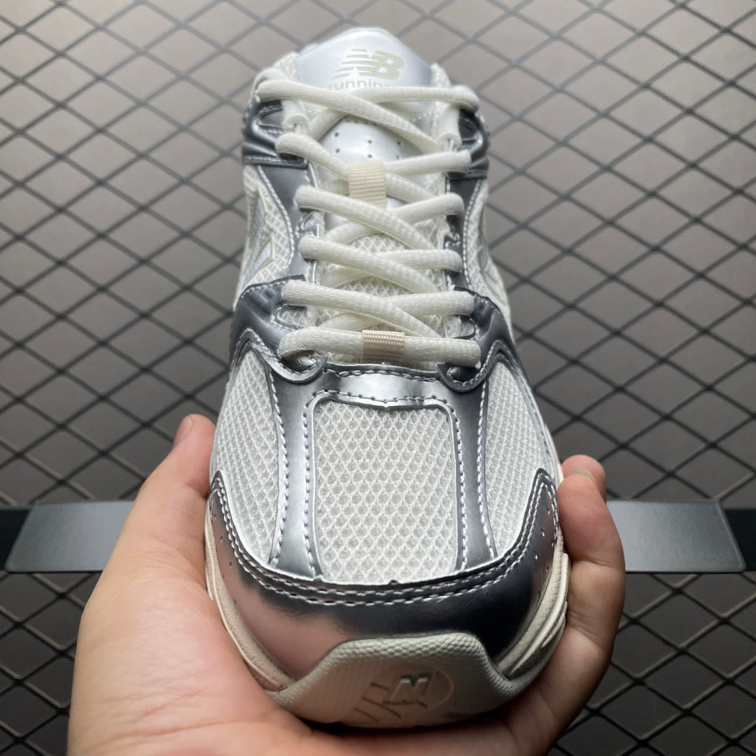 New Balance 530 Silver & Cream Sneakers