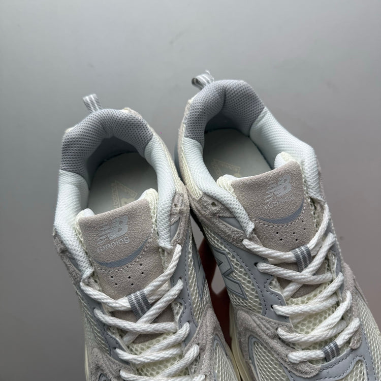 New Balance 530 Grey & Silver Sneakers