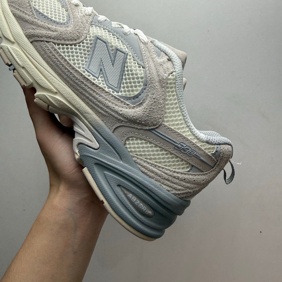 New Balance 530 Grey & Silver Sneakers