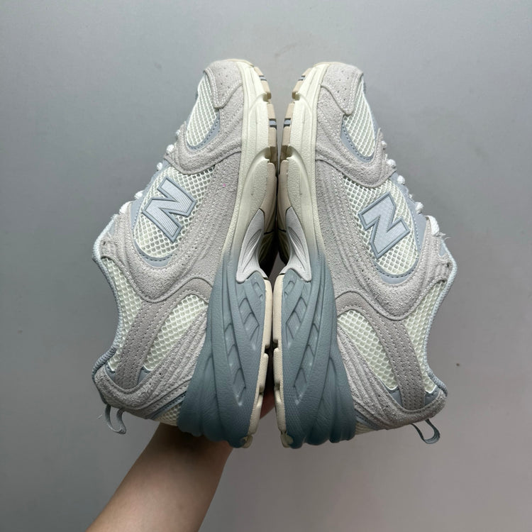 New Balance 530 Grey & Silver Sneakers