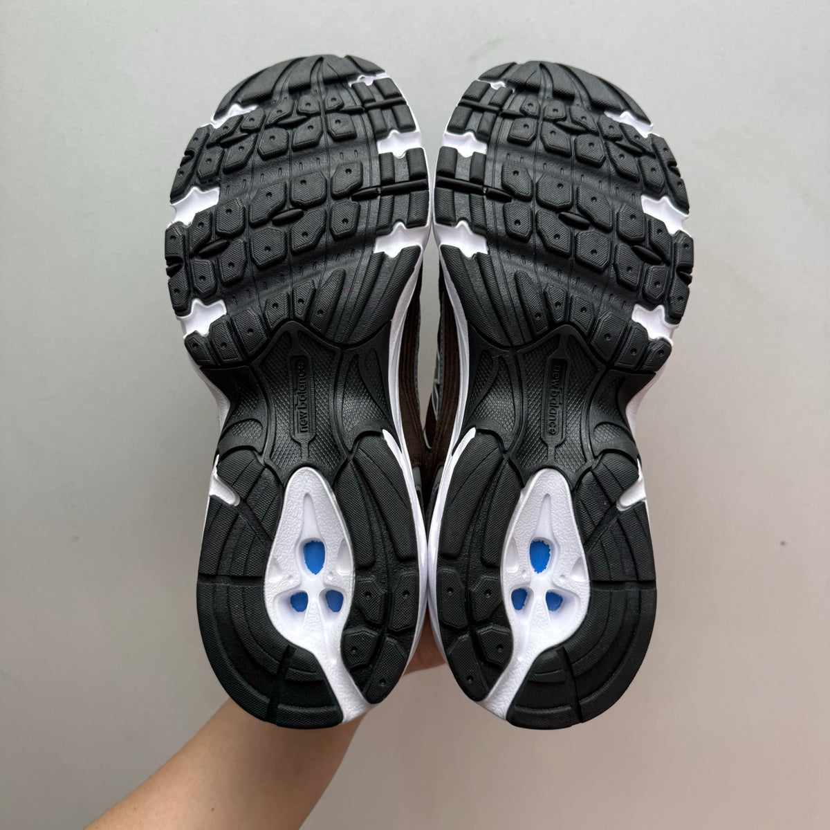 New Balance 530 Black & Grey Sneakers