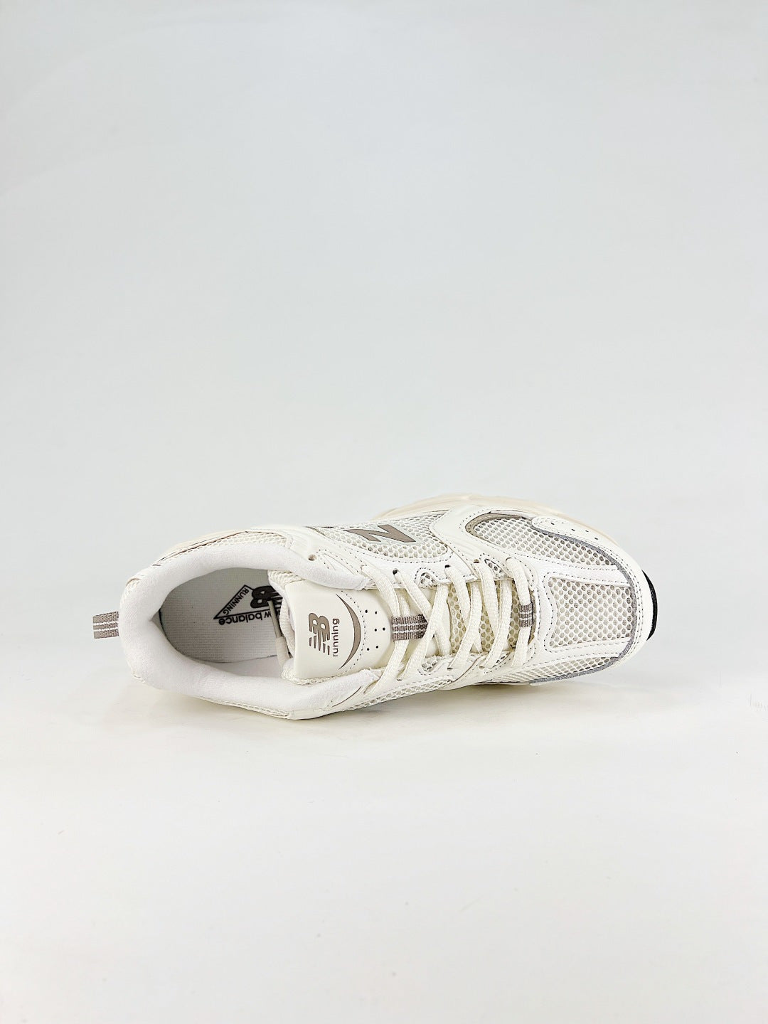 New Balance 530 Cream & Grey Sneakers