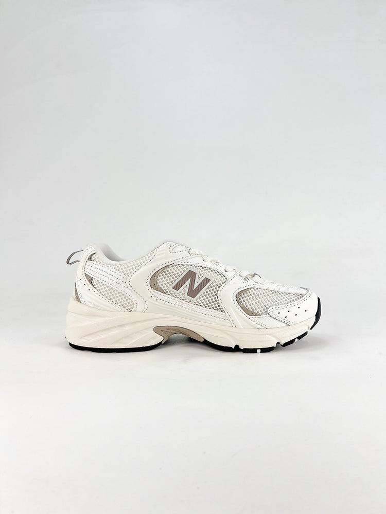 New Balance 530 Cream & Grey Sneakers