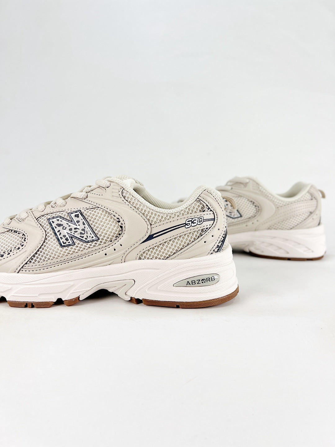 New Balance 530 Cream & Grey Retro Low-Top Lifestyle Sneakers