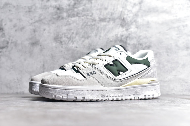 New Balance 550 in White & Dark Green – Retro Low-Top Court-Inspired Casual Sneakers