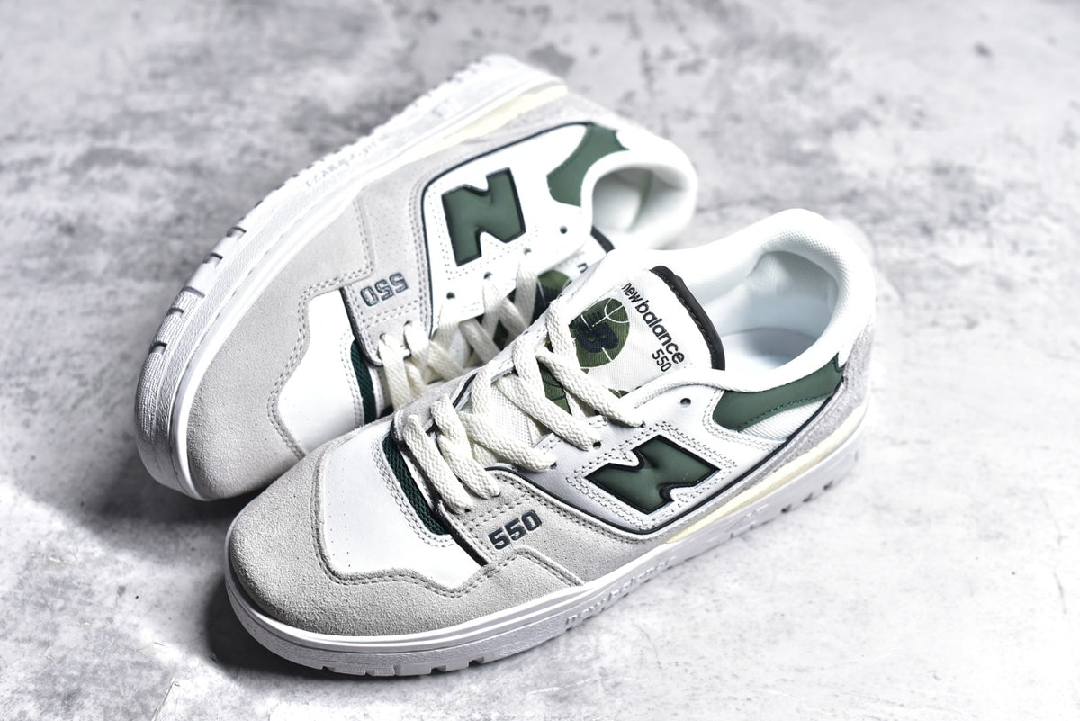 New Balance 550 in White & Dark Green – Retro Low-Top Court-Inspired Casual Sneakers