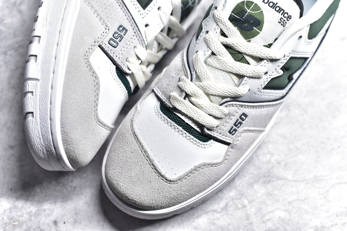 New Balance 550 in White & Dark Green – Retro Low-Top Court-Inspired Casual Sneakers