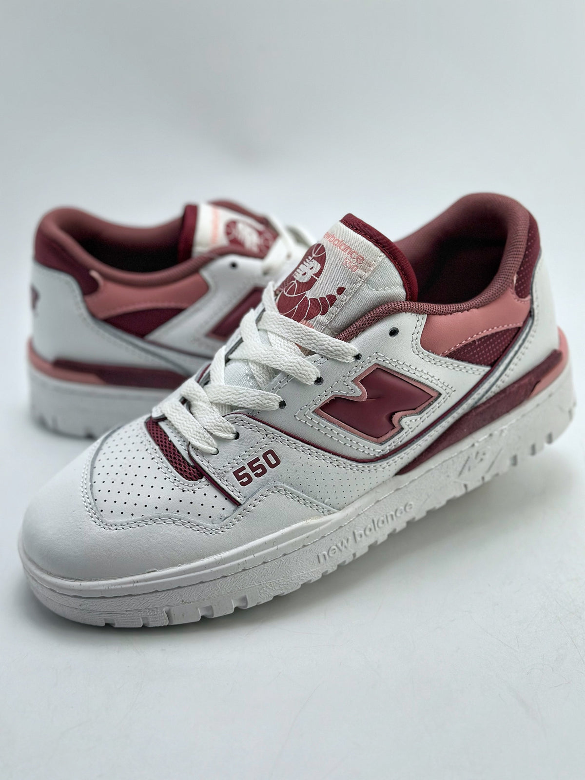 New Balance 550 in White & Burgundy – Retro Low-Top Court-Inspired Casual Sneakers