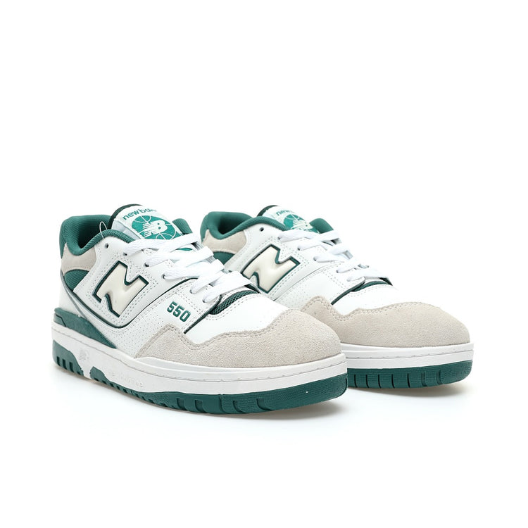 New Balance 550 in White, Grey & Deep Green – Retro Low-Top Court-Inspired Casual Sneakers