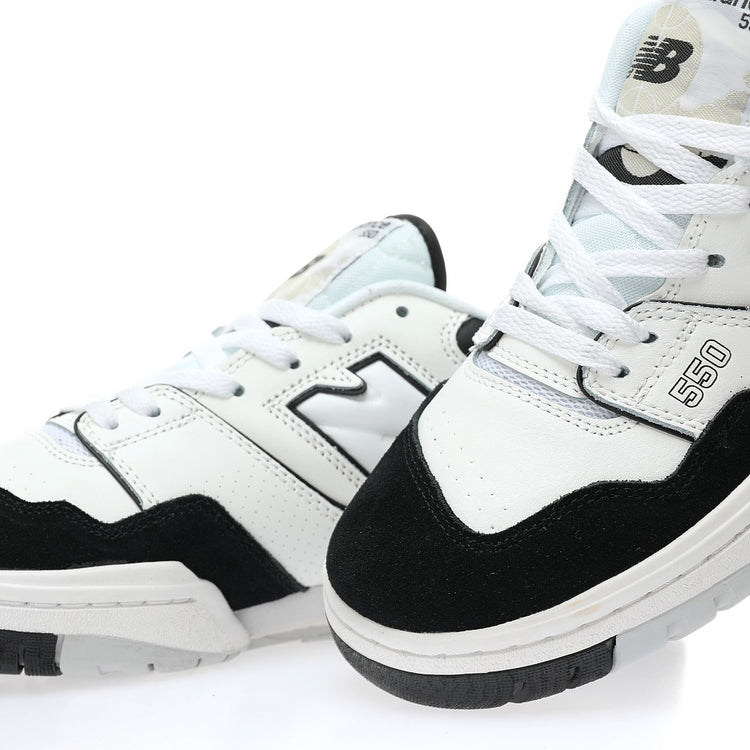 New Balance 550 in White, Grey & Deep Green – Retro Low-Top Court-Inspired Casual Sneakers