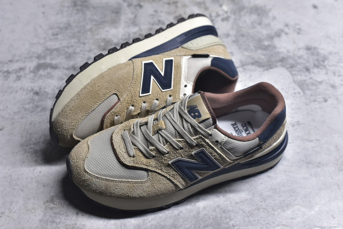New Balance 574 in Olive & Navy – Retro Low-Top Lifestyle Sneakers