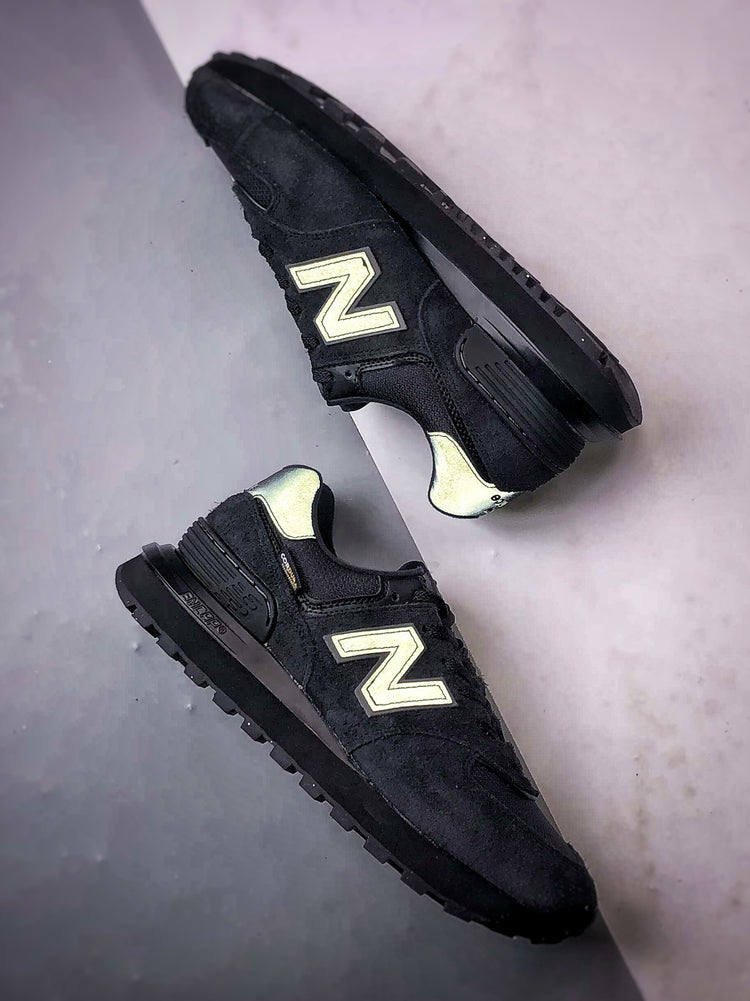 New Balance 574 in All Black – Retro Low-Top Lifestyle Sneakers