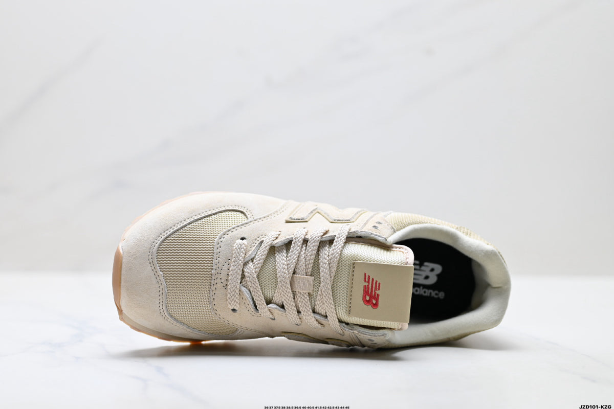 New Balance 574 in Beige & Cream – Retro Low-Top Lifestyle Sneakers